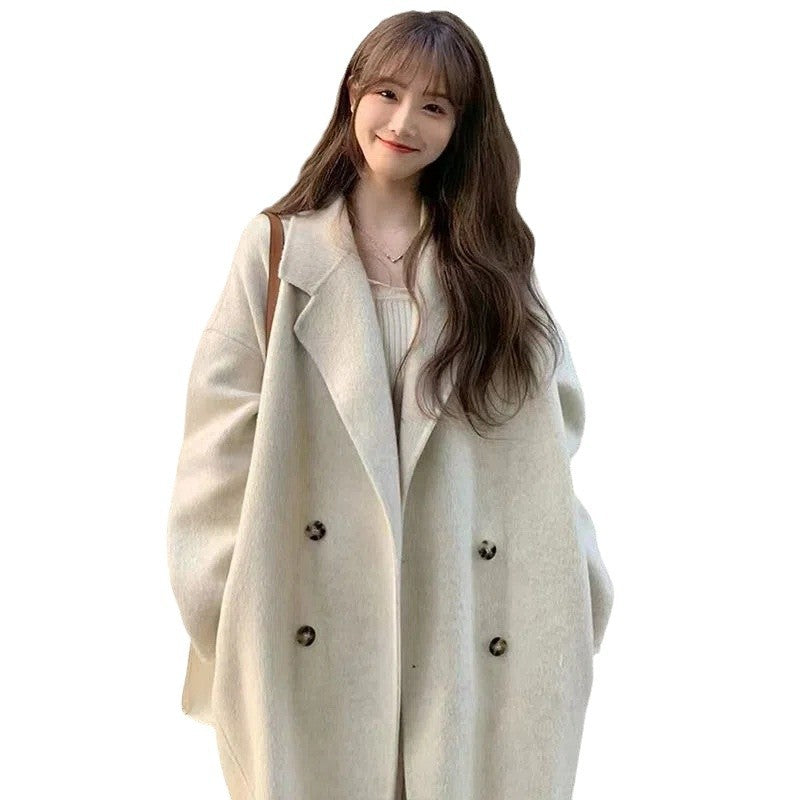 Women's woolen coats for autumn and winter