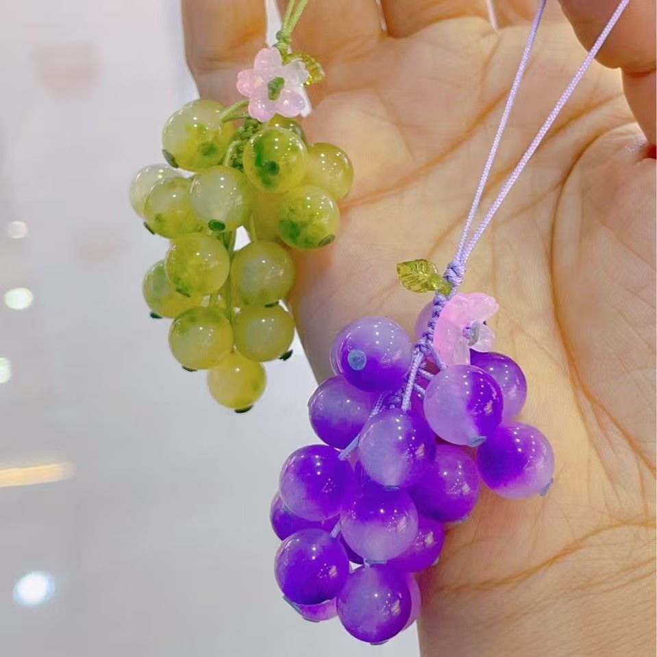 Color-changing grape pendants