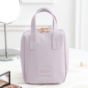 Large-capacity cosmetic bag for storage